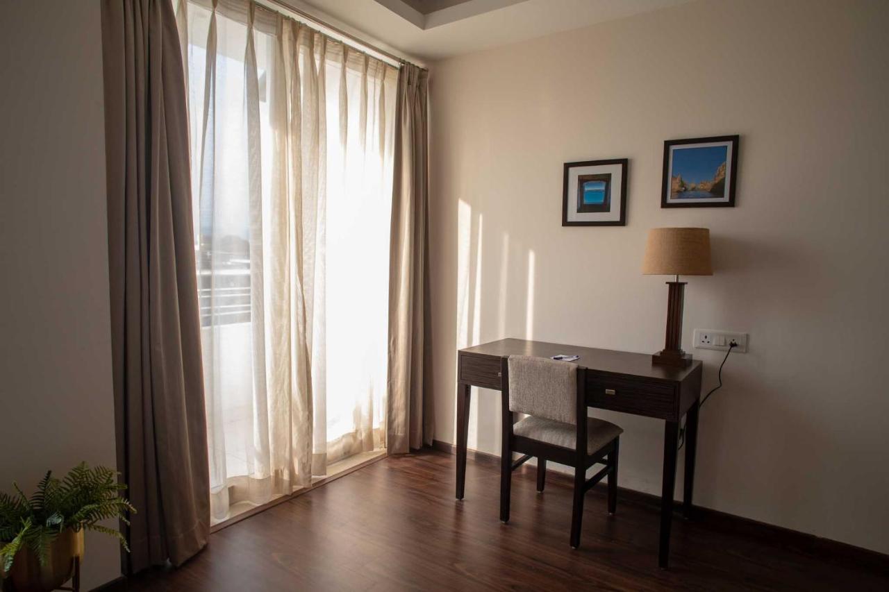 Hotel Alaya Dehradún Kültér fotó