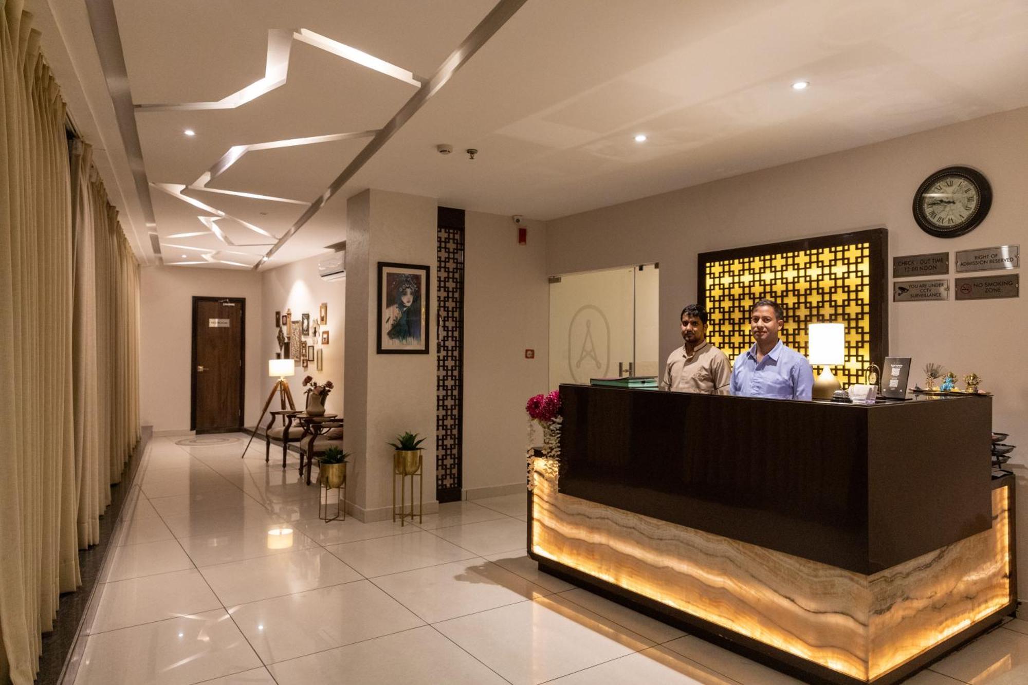 Hotel Alaya Dehradún Kültér fotó